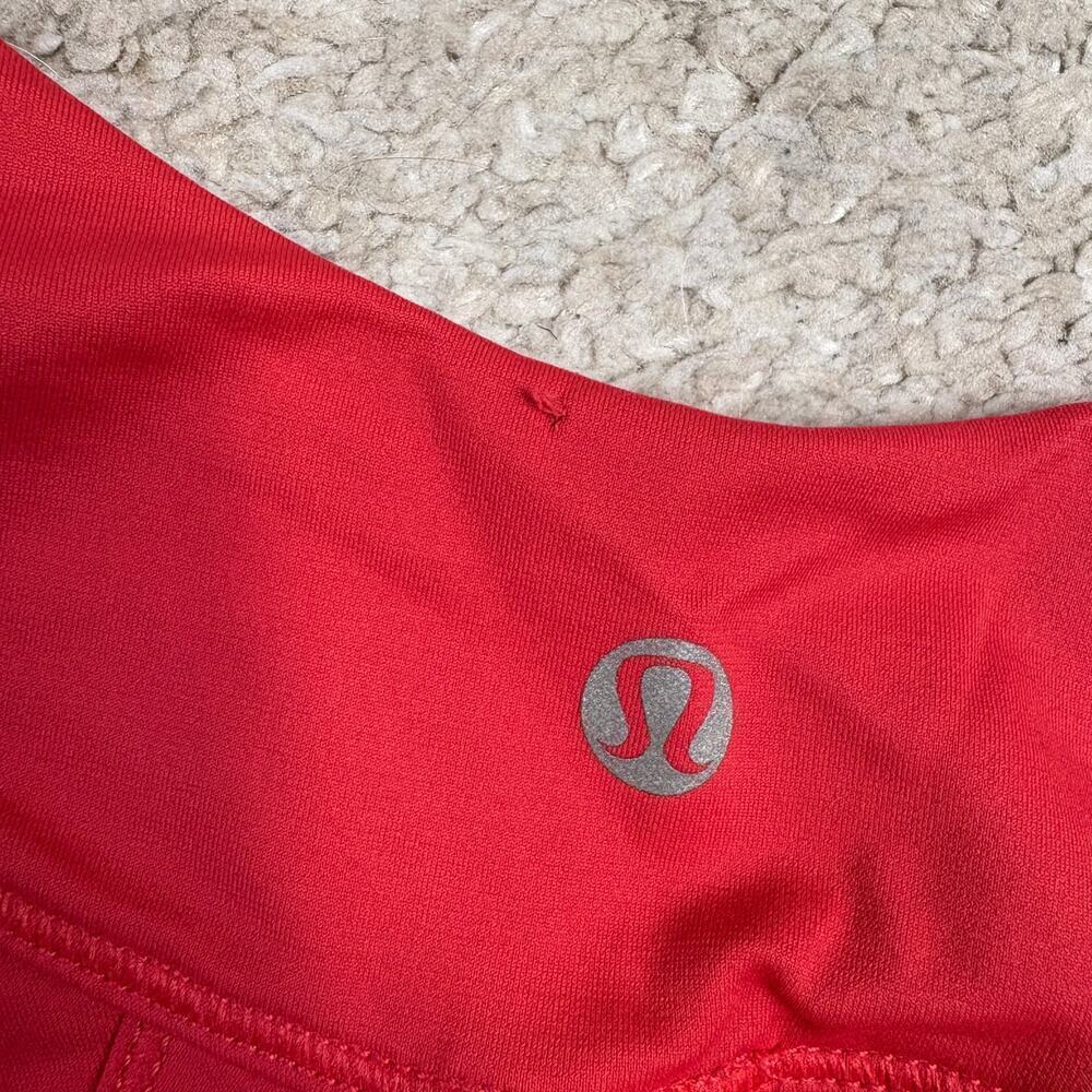 Set of 2 Lululemon Athletic Running Workout Stretch Tank Tops Red Blue Size 6 - Picture 7 of 7